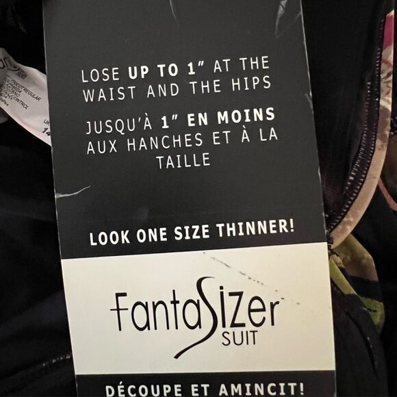 Colorful Women's One Piece Swimsuit - Picture 10 of 10